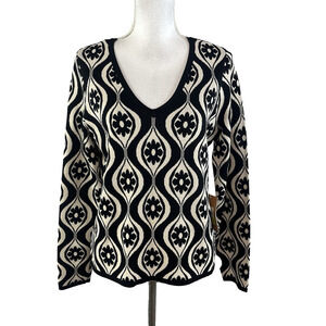 Cyrus Pullover Sweater Top size Medium Black Ivory Floral Motif Stretch Career